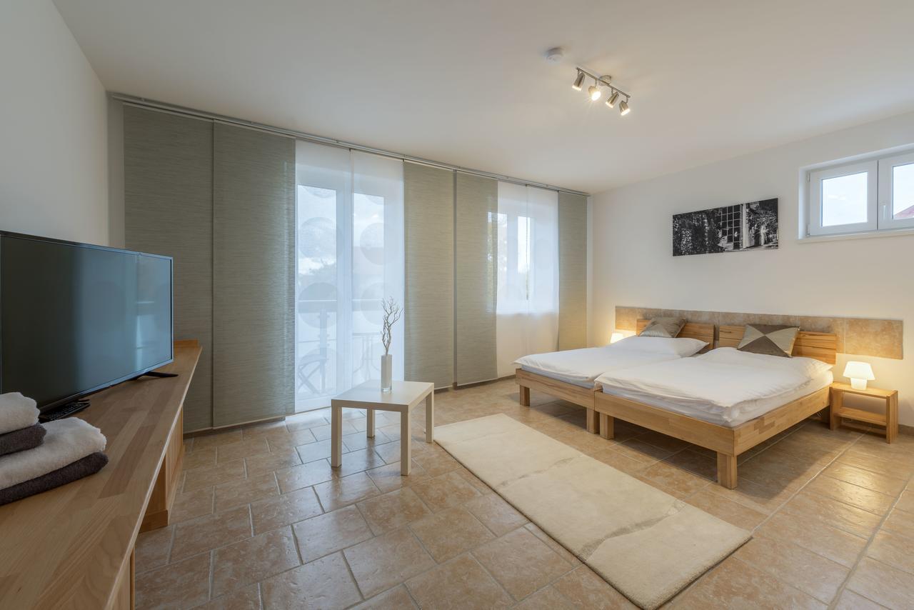 Wn Rooms Wiener Neustadt Extérieur photo