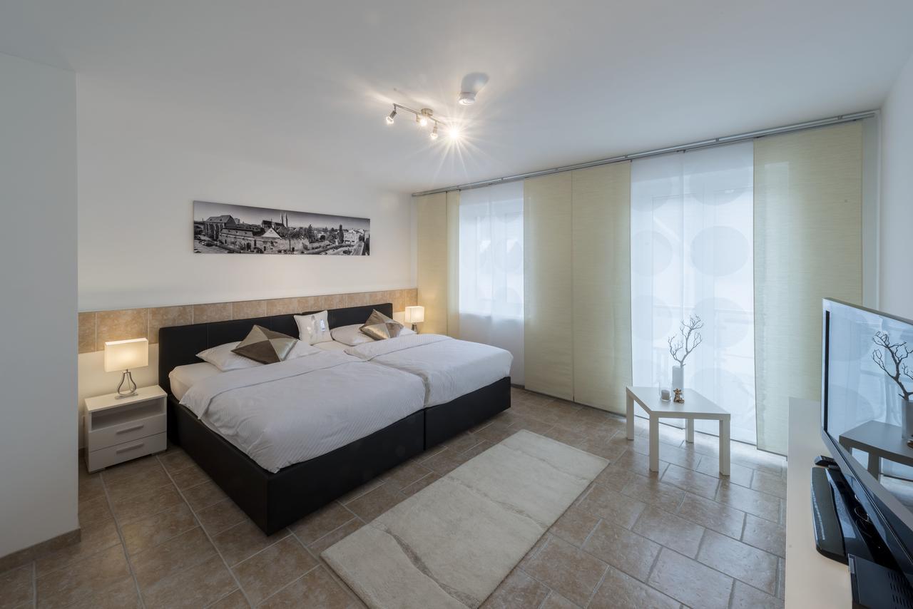 Wn Rooms Wiener Neustadt Extérieur photo