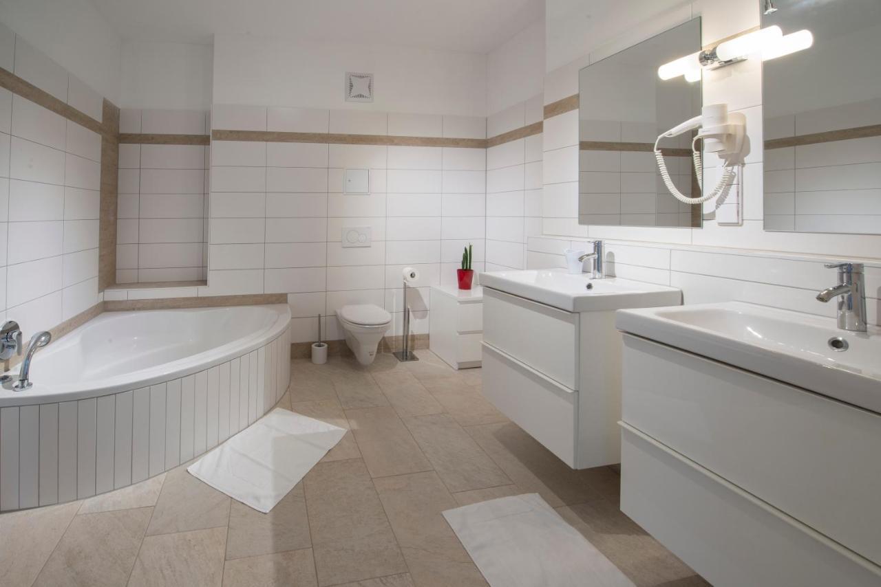 Wn Rooms Wiener Neustadt Extérieur photo
